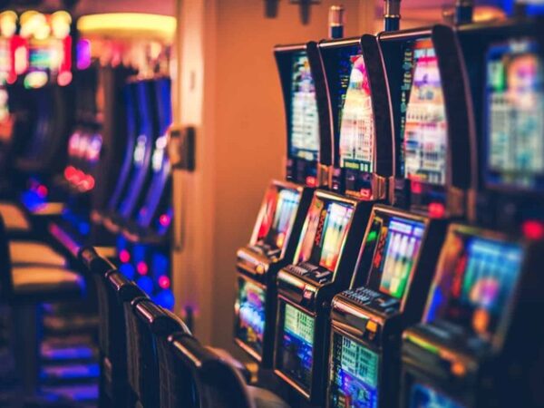 Mastering the Art of Online Slot Gaming with STARWIN77: Tips and Strategies for Success