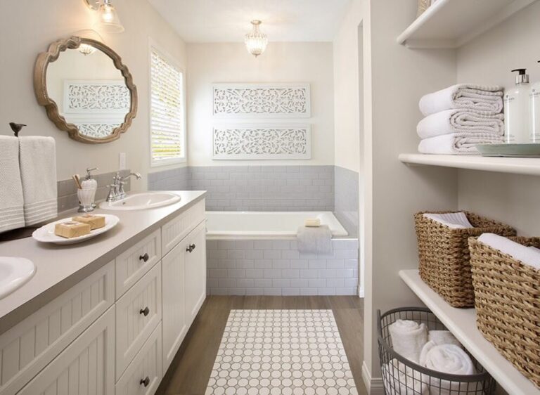 How Bathroom Remodeling Helps Fix Layout Problems and Improve Space Efficiency